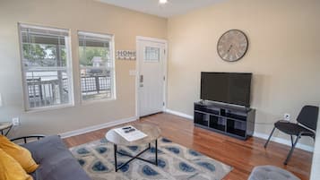 House (2 Bedrooms) | Living area | 40-inch LCD TV with cable channels, TV