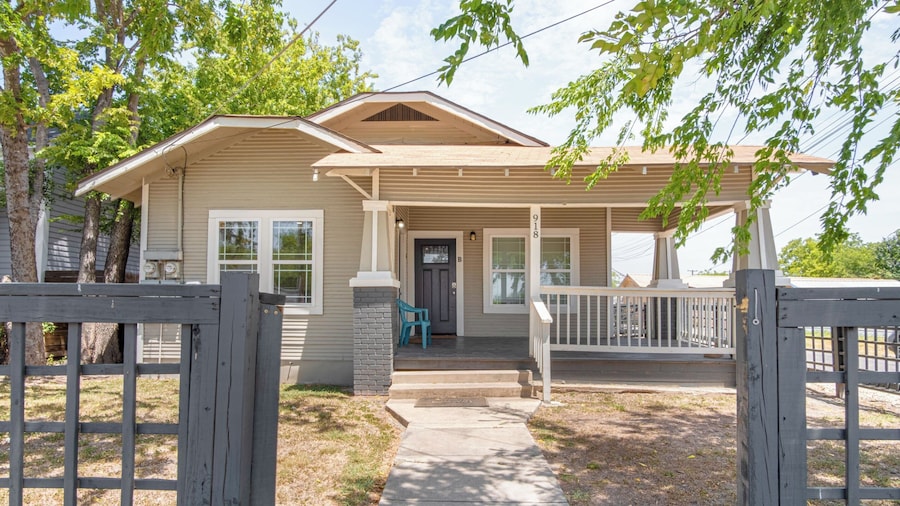 Renovated 2br/2ba Near Downtown