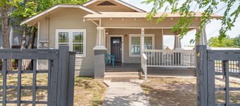 Renovated 2br/2ba Near Downtown