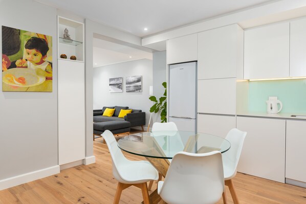 Comfort Apartment | In-room dining