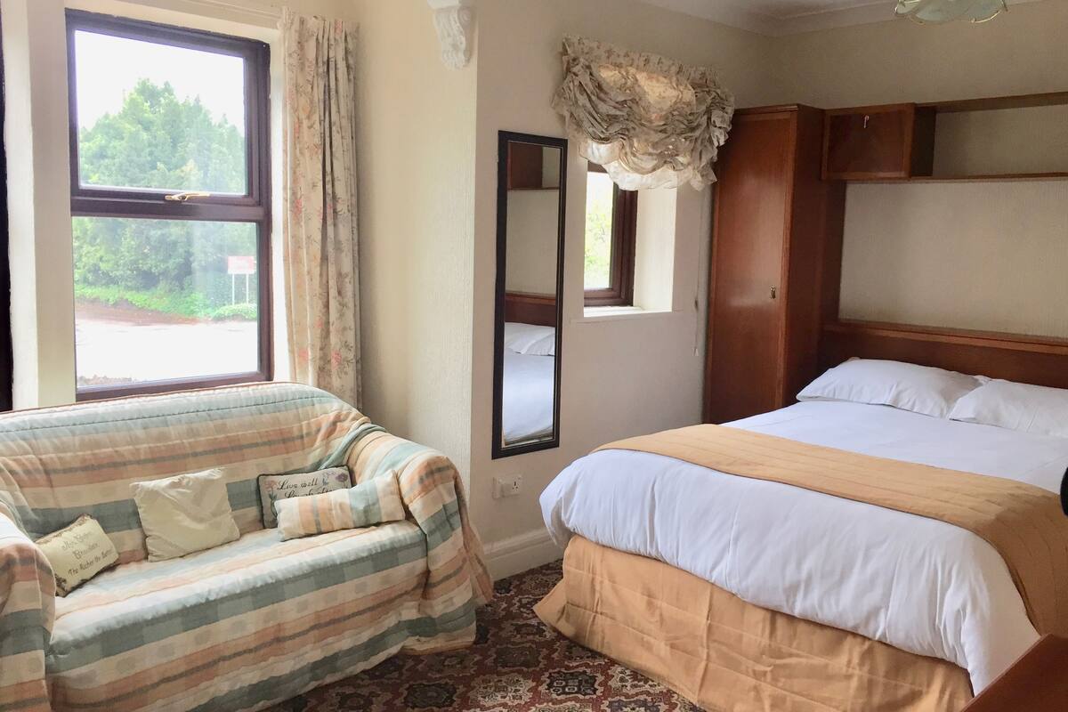 Family Room (with Shower) | Iron/ironing board (on request), WiFi (free), bed sheets