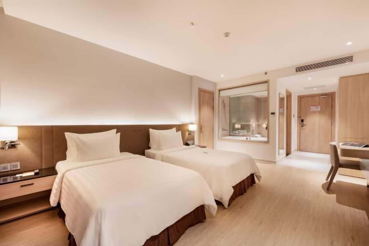 1 Schlafzimmer, Minibar, Zimmersafe, Schreibtisch