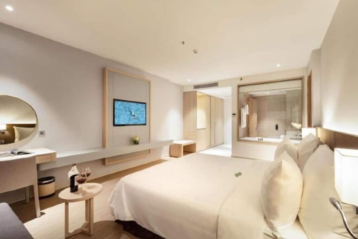 1 Schlafzimmer, Minibar, Zimmersafe, Schreibtisch