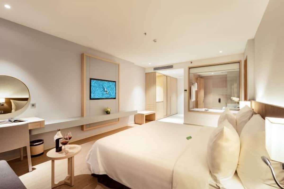 1 Schlafzimmer, Minibar, Zimmersafe, Schreibtisch