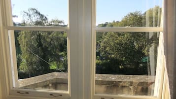 Family Room (4 Adults) | Garden view