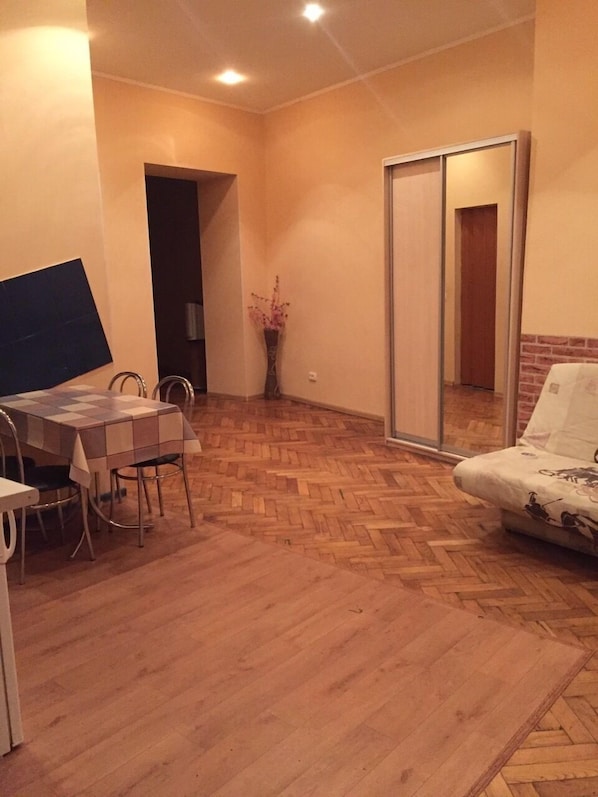 Appartement | Aire de séjour | Téléviseur