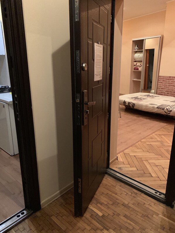 숙박 시설 입구