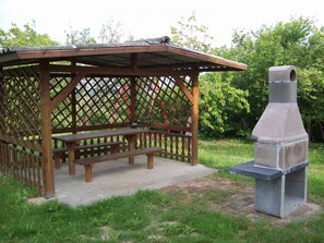 BBQ/picnic Area - Apartman Daniel (Balatonfokajár)