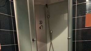 Unclassified image, 5 of 8, button - Moisha Apartment Kotlyarskaya 10-28 (Lviv)