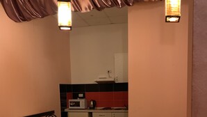Unclassified image, 3 of 8, button - Moisha Apartment Kotlyarskaya 10-28 (Lviv)