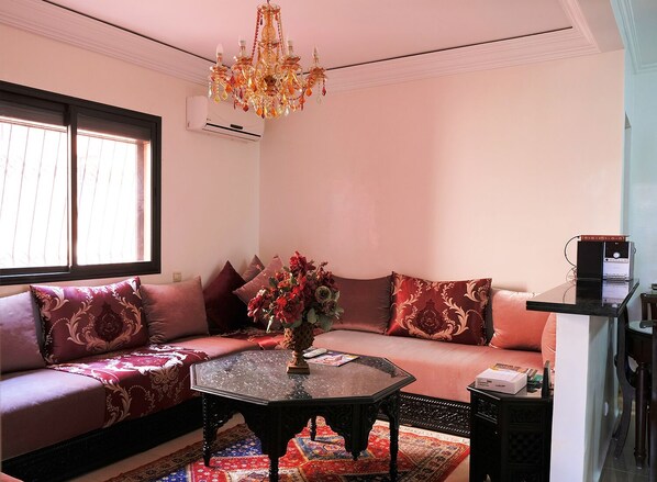 TV - Apartment in Marrakech (Marrakech)