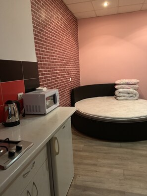 Lejlighed | Privat køkken | Køleskab, mikrobølgeovn, ovn, kogeplade