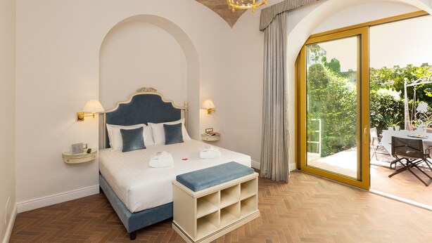 Deluxe Suite, Jetted Tub | Minibar, in-room safe, blackout drapes, WiFi (free) - Hotel Milton Roma (Rome)