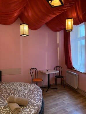 Iron/ironing board, rollaway beds, free WiFi, bed sheets - Moisha Apartment Kotlyarskaya 5-33 (Lviv)