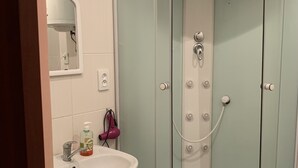 Unclassified image, 2 of 8, button - Moisha Apartment Kotlyarskaya 5-32 (Lviv)