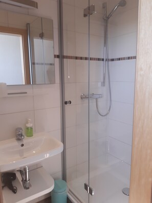 Bathroom - Haus Seeblick (Neuwerk)