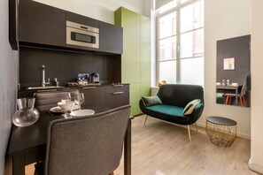 Apartment, Ensuite, Courtyard View (Le Foch) | View from room - Au Chat Qui Dort Lille - Magasin (Lille)