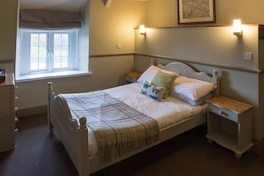 Double or Twin Room | 7 bedrooms, iron/ironing board, free WiFi, bed sheets