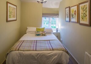 Double or Twin Room | 7 bedrooms, iron/ironing board, free WiFi, bed sheets