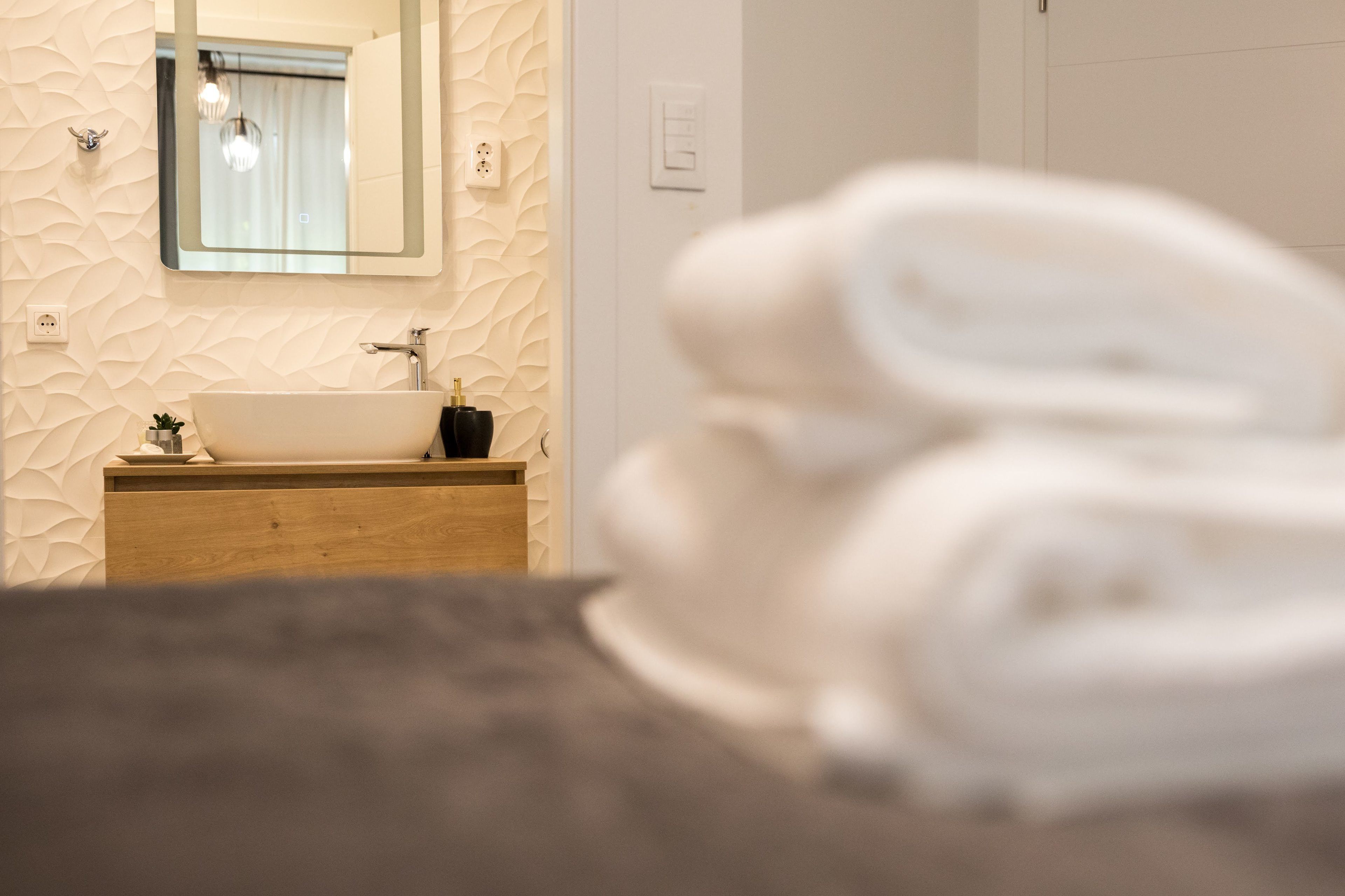 Photo - Luxury rooms with balcony