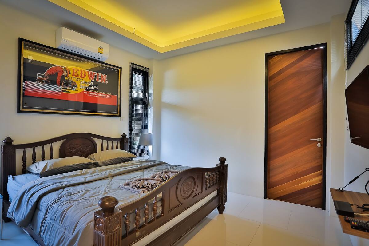 Standard Room, 1 Queen Bed, Garden View