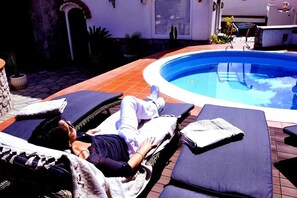 Piscine extérieure (ouverte en saison)