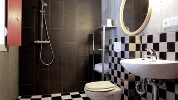 Dusche, Handtücher, Seife, Shampoo