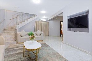 TV connectée de 43 pouces avec chaînes par câble