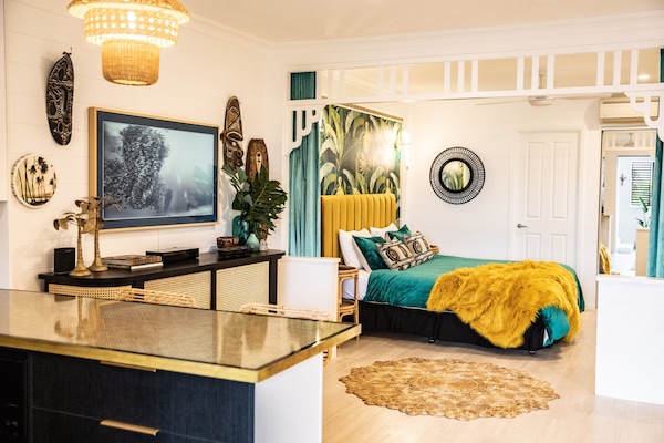 Spacious and central one bedroom with generous size kitchen and balcony