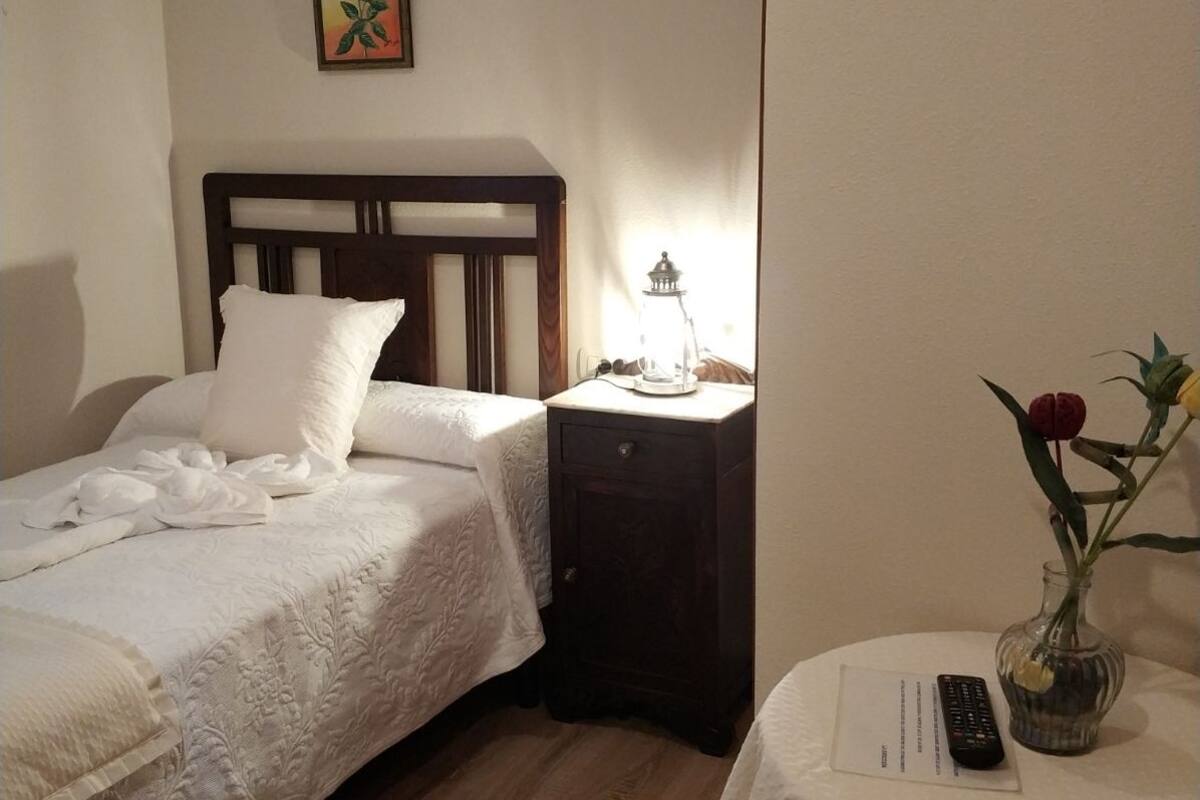 Wifi gratis y ropa de cama