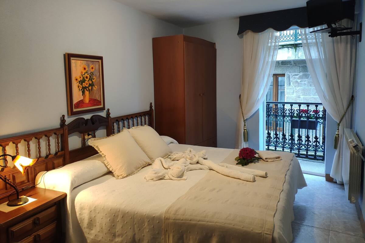 Wifi gratis y ropa de cama