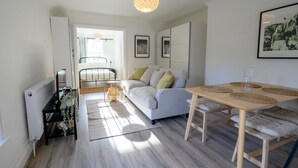 Unclassified image, 5 of 10, button - Rodney Street Luxury Townhouse, Sleeps 30, Central and Stylish Apartments (Liverpool)