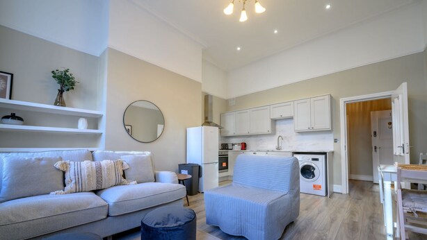 Unclassified image, 1 of 10, button - Rodney Street Luxury Townhouse, Sleeps 30, Central and Stylish Apartments (Liverpool)