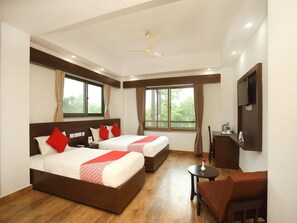 Soundproofing, iron/ironing board, rollaway beds, free WiFi - Hotel Aloka Inn (Lumbini)