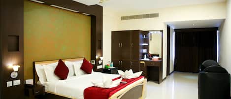 Habitación Elite doble | 1 dormitorio, caja fuerte, escritorio y sistema de insonorización