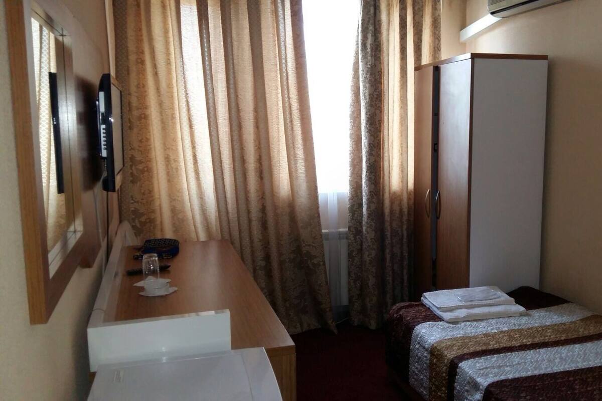 Standard Single Room | Iron/ironing board (on request), WiFi (free), bed sheets