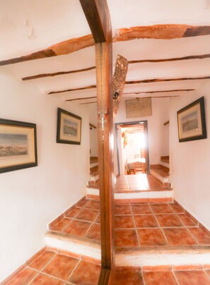 Interior - Calle Horno - Tres habitaciones para seis personas. (Castril)