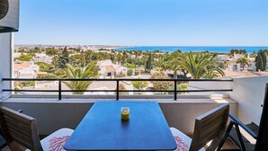 Outdoor dining - 1 bedroom apartment Carina with beautiful sea views (Porches)