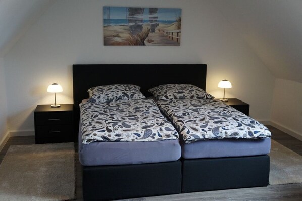 3 bedrooms, WiFi, bed sheets