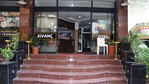 Property entrance - Kivanc Hotel (Izmit)