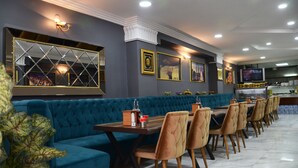 Breakfast, lunch and dinner served - Kivanc Hotel (Izmit)
