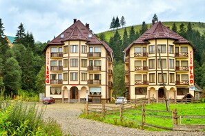 Exterior - Villa Leku Spa Resort (Bukovel)