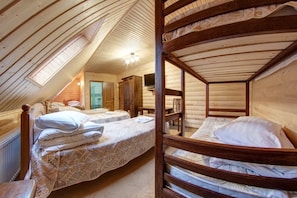 家庭客房 (Attic, Spa Included) | 隔音、熨斗/熨衫板、免費 Wi-Fi
