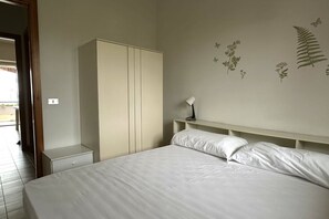 3 室のベッドルーム、ベッドシーツ