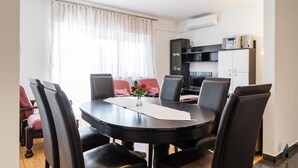 Apartment | In-room dining - Apartment Gomilica (Kastela)
