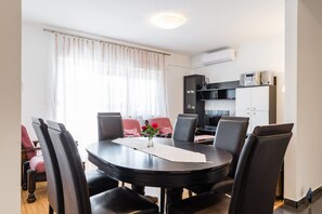 Appartement | Restauration dans la chambre