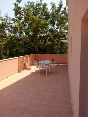 Apartment | Terrace/patio - Apartment Gomilica (Kastela)