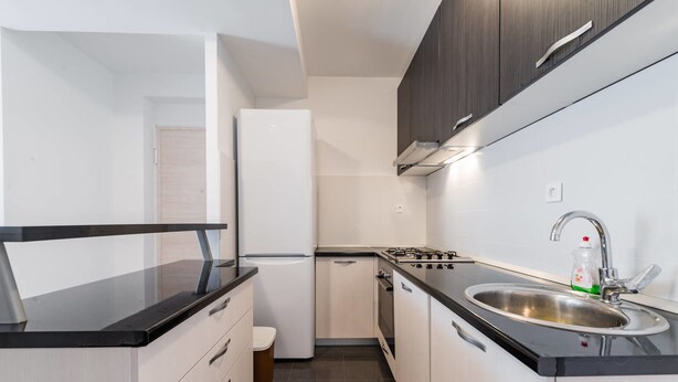Apartment | Private kitchen | Fridge, oven, stovetop, cookware/dishes/utensils - Apartment Gomilica (Kastela)