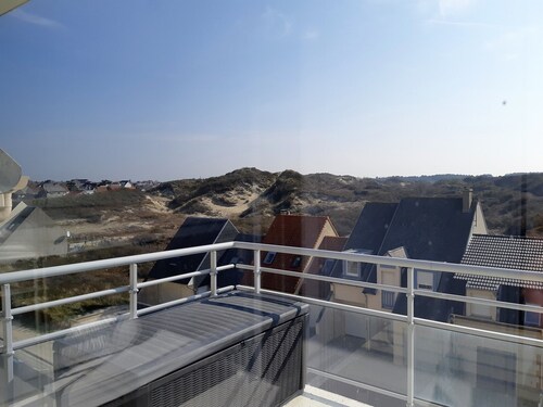 Close to beach with parking and balcony in Fort-Mahon-Plage