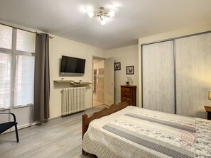 2 bedrooms, free WiFi